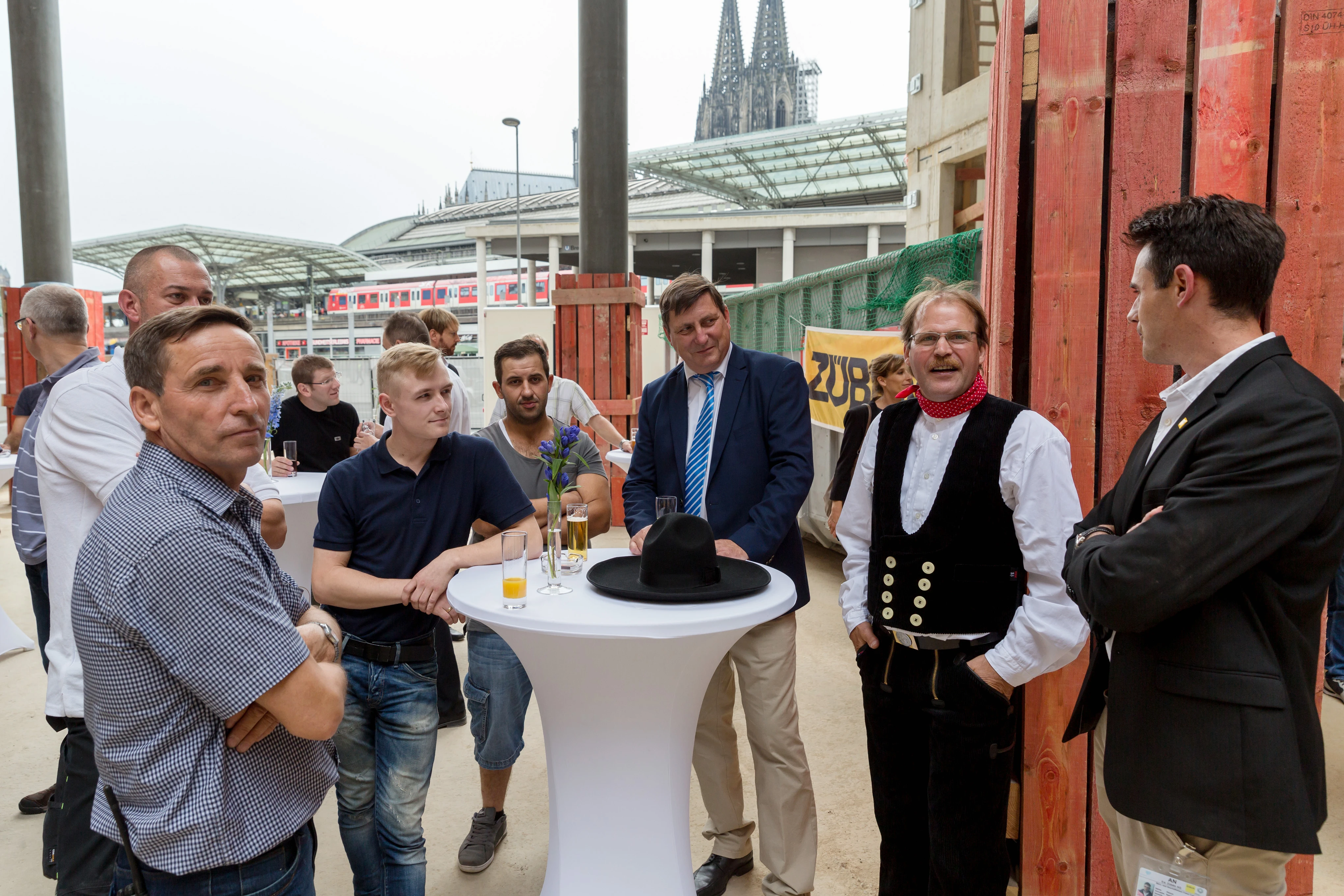 Coeur Cologne at Breslauer Platz celebrates its topping-out ceremony