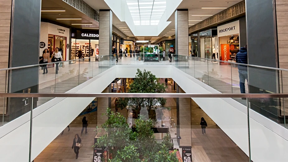 Allianz expands into Portugal with a 25% stake in Sierra Prime, a EUR 1.8bn retail portfolio